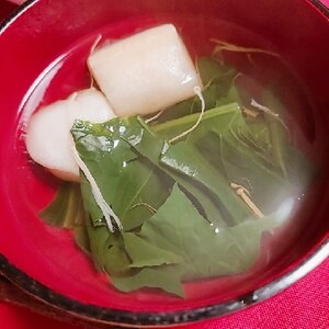 麩とほうれん草のお吸い物